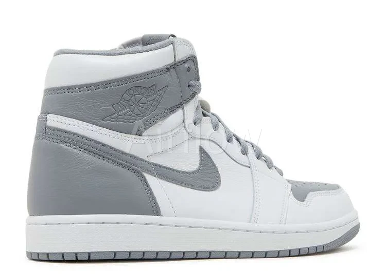 AIR JORDAN 1 HIGH 'STEALTH' 4