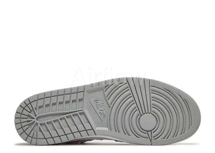 AIR JORDAN 1 LOW 'LIGHT SMOKE GREY GYM RED' 4