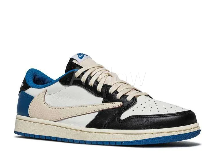 AIR JORDAN 1 LOW TRAVIS SCOTT X FRAGMENT — vista 2