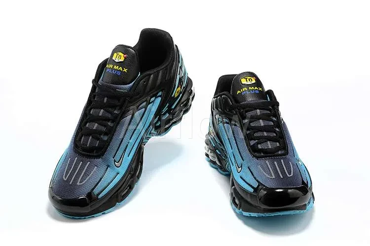 AIR MAX PLUS TN 3 'BLACK FURY BLUE' — vista 2