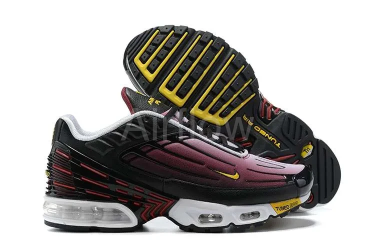 AIR MAX PLUS TN 3 'BLACK MAROON' — vista 2