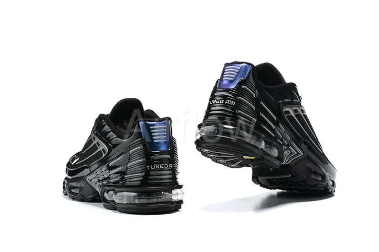 AIR MAX PLUS TN 3 'BLACK METALLIC SILVER' — vista 2