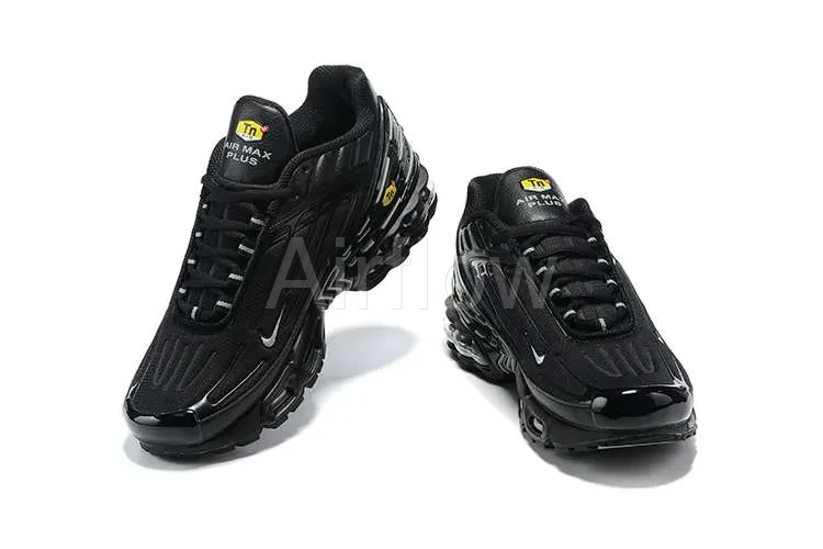 AIR MAX PLUS TN 3 'BLACK METALLIC SILVER' — vista 2