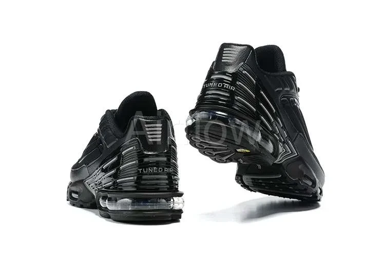 AIR MAX PLUS TN 3 'BLACK METALLIC SILVER' 3