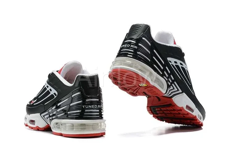 AIR MAX PLUS TN 3 'BLACK UNIVERSITY RED' 3