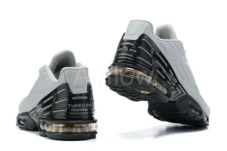 AIR MAX PLUS TN 3 'COOL GREY' — vista 2