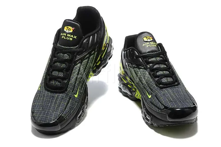 AIR MAX PLUS TN 3 'GREEN SPIROGRAPH' — vista 2