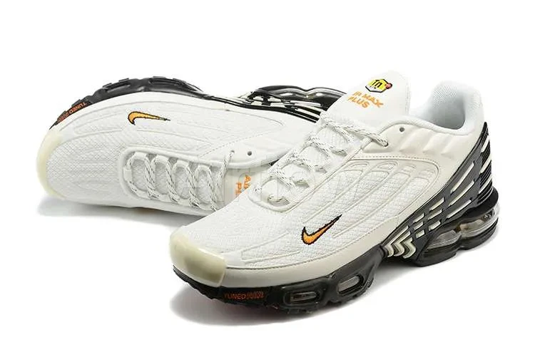 AIR MAX PLUS TN 3 'GREY GOLD BLACK' 4