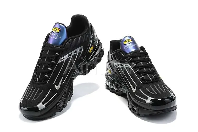 AIR MAX PLUS TN 3 'QUADRUPLE SWOOSH METALLIC BLACK' — vista 2