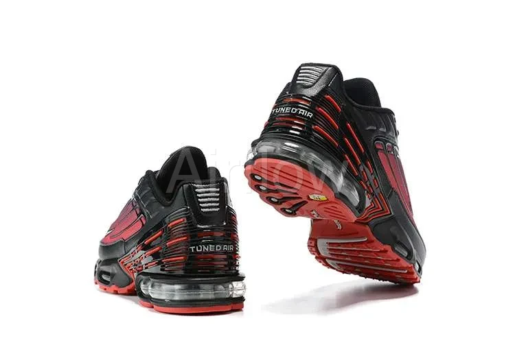AIR MAX PLUS TN 3 'RADIANT RED' 3