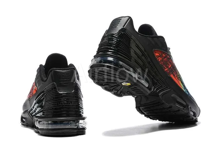 AIR MAX PLUS TN 3 'RAINBOW GRADIENT' 4