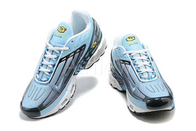 AIR MAX PLUS TN 3 'SKY GREY DARK' — vista 2