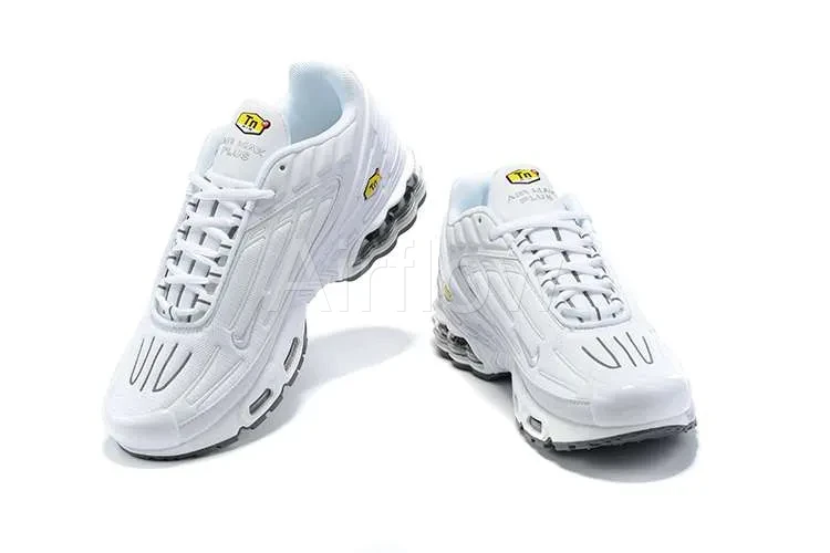 AIR MAX PLUS TN 3 'TRIPLPE WHITE' — vista 2