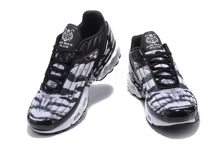 AIR MAX PLUS TN 3 'ZEBRA' — vista 2