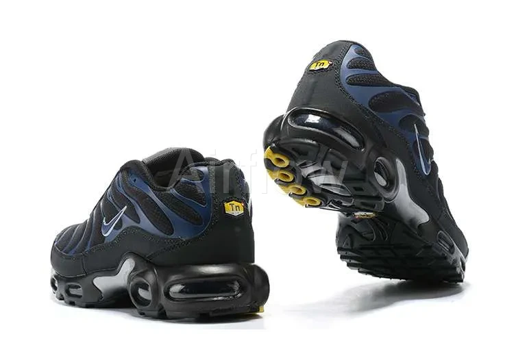 AIR MAX PLUS TN 'ANTHRACITE' 3