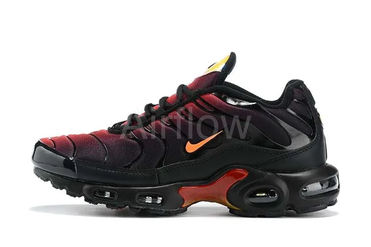 AIR MAX PLUS TN 'BLACK GRADIENT RED'