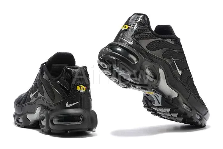 AIR MAX PLUS TN 'BLACK METALLIC SILVER' 4
