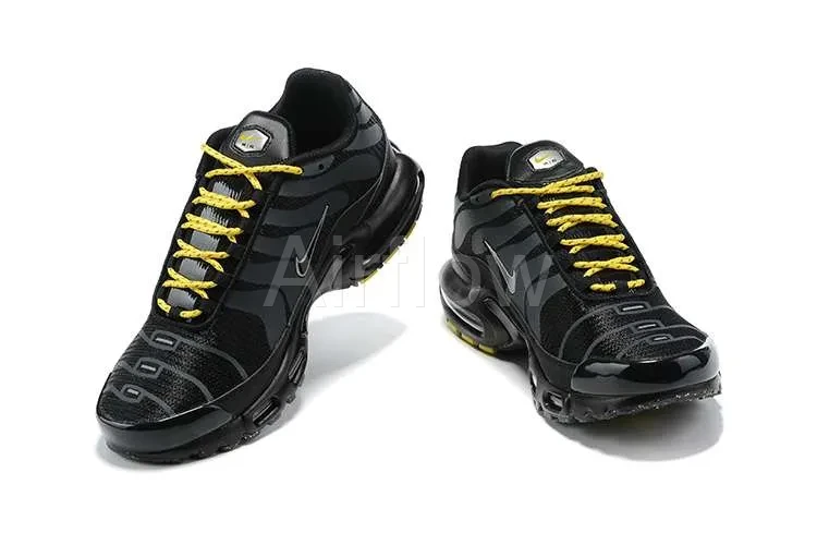 AIR MAX PLUS TN 'BLACK OPTI YELLOW' — vista 2