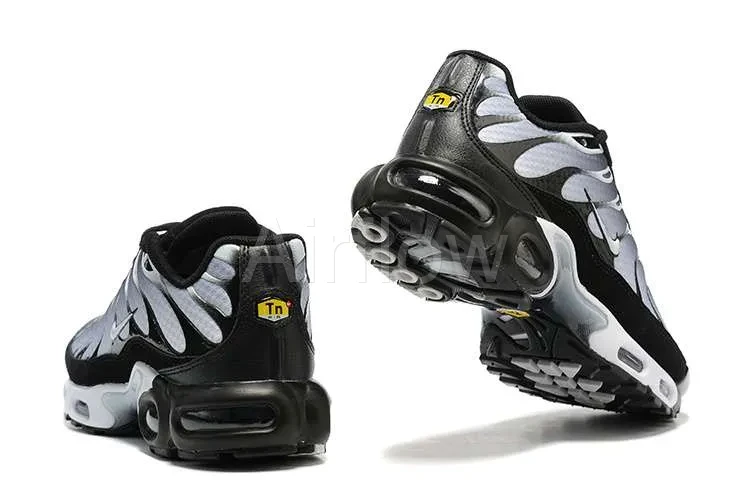 AIR MAX PLUS TN 'BLACK SILVER WHITE' 3