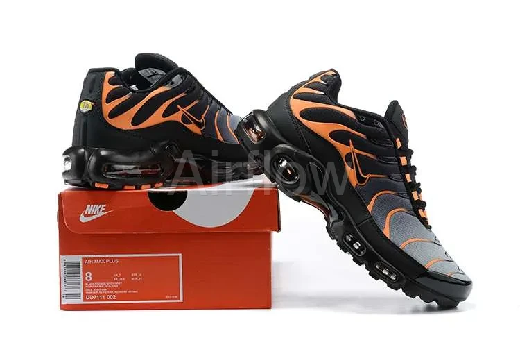 AIR MAX PLUS TN 'BLACK TOTAL ORANGE' — vista 2