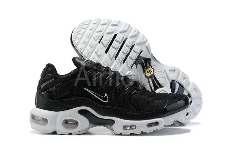 AIR MAX PLUS TN 'BLACK WHITE' 3