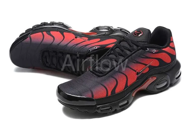 AIR MAX PLUS TN 'BRED REFLECTIVE' — vista 2