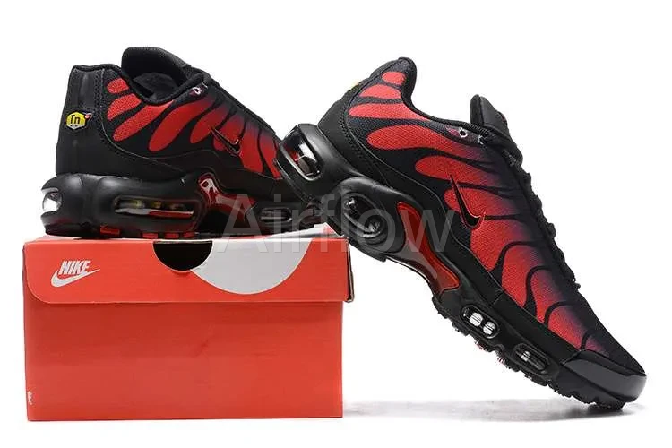 AIR MAX PLUS TN 'BRED REFLECTIVE' 4