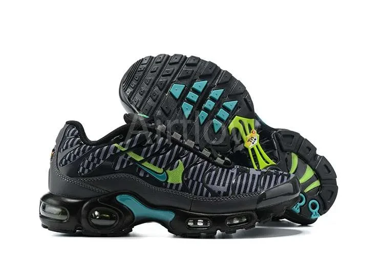 AIR MAX PLUS TN 'CHAMPIONS LEAGUE' 3