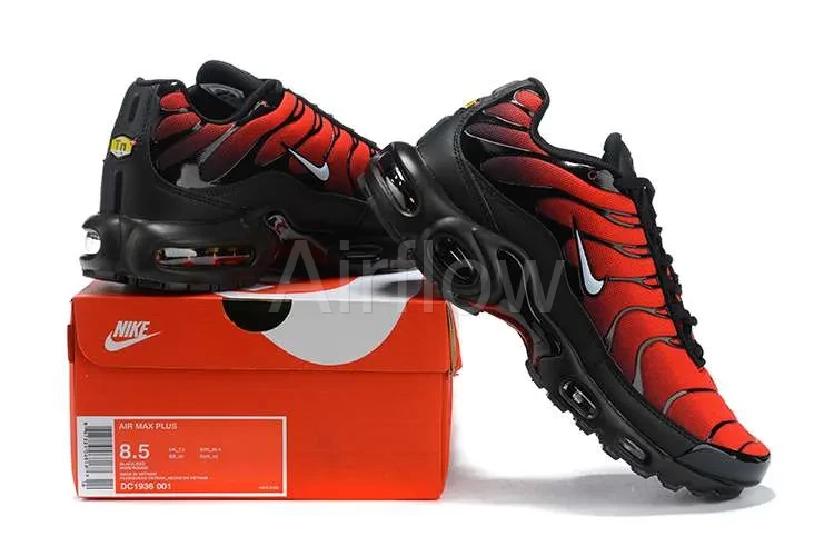 AIR MAX PLUS TN 'DEADPOOL' 3