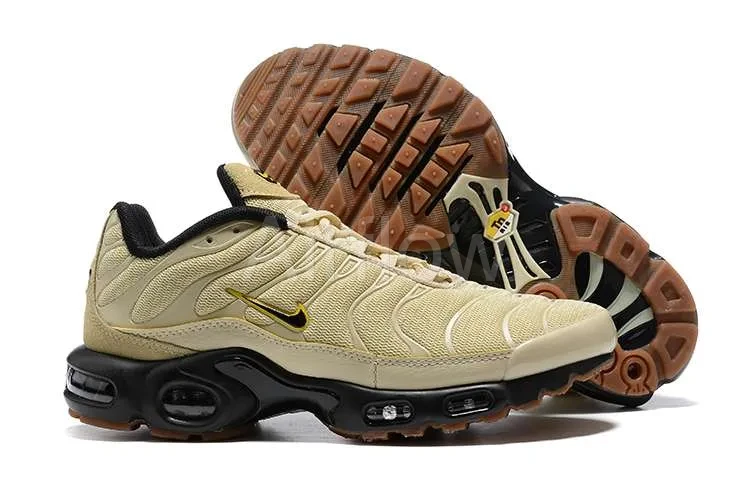 AIR MAX PLUS TN 'GOLD BULLET' — vista 2