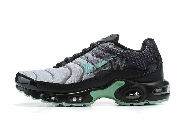 AIR MAX PLUS TN 'GREEN GLOW'