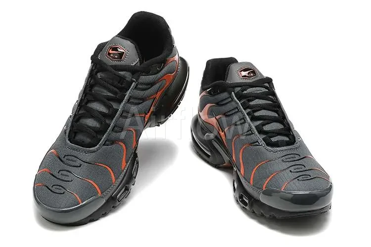 AIR MAX PLUS TN 'GREY ORANGE' 3
