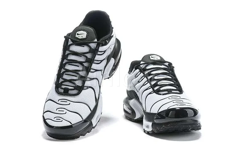 AIR MAX PLUS TN 'GREY RED WHITE' 4