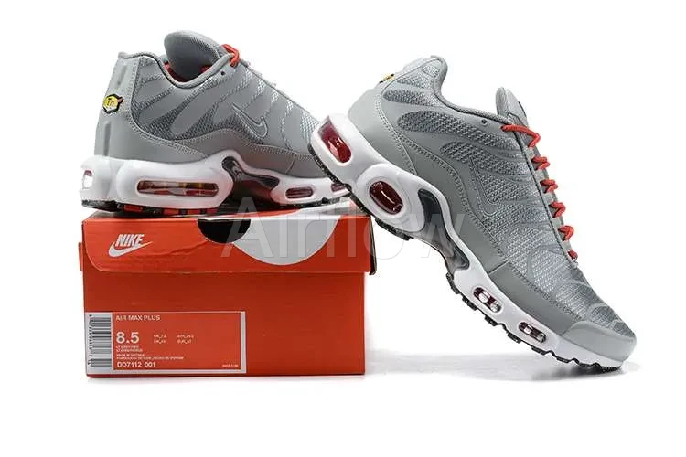 AIR MAX PLUS TN 'GREY RED' — vista 2