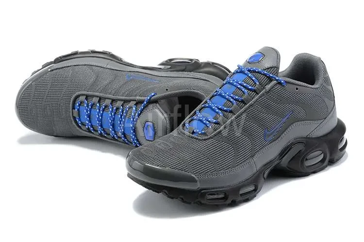 AIR MAX PLUS TN 'GREY REFLECTIVE' 3