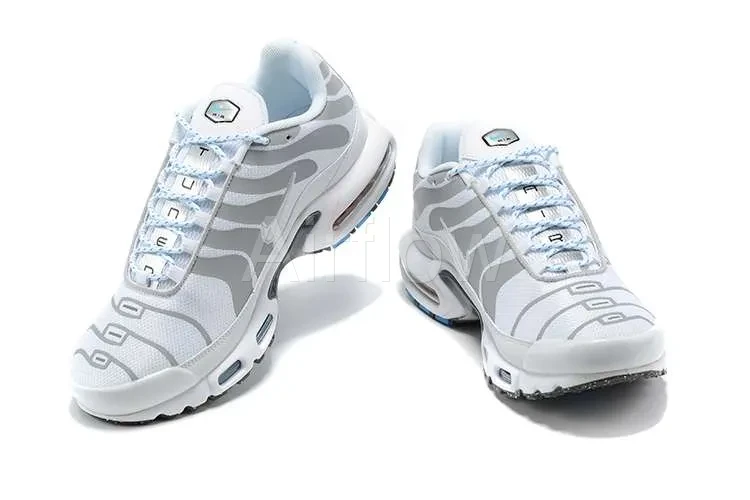 AIR MAX PLUS TN 'GRIND SMOKE' — vista 2
