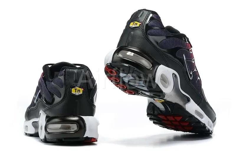 AIR MAX PLUS TN 'HALF RED BLACK' 3