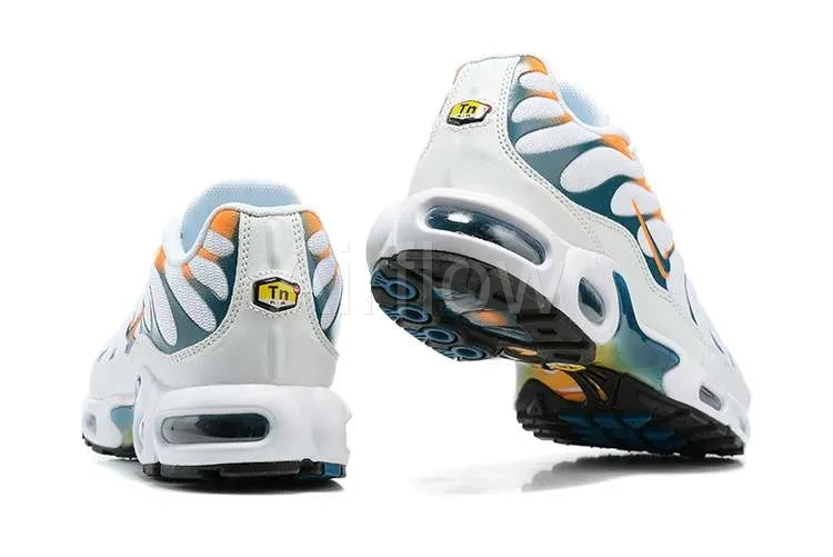 AIR MAX PLUS TN 'HIKING CARABINE WHITE KUMQUAT MARINA' 3