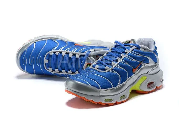 AIR MAX PLUS TN 'HYPER ROYALBLUSH' 3