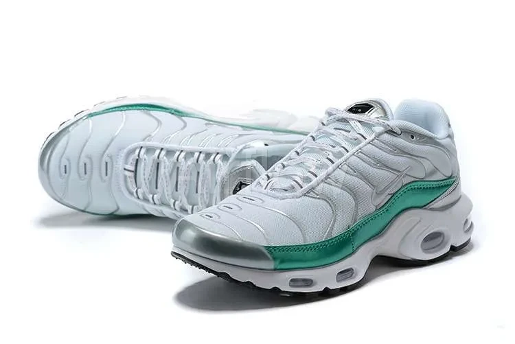 AIR MAX PLUS TN 'METALLIC GREEN' 3