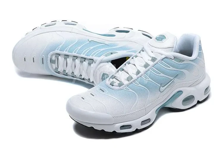 AIR MAX PLUS TN 'MICA GREEN' — vista 2