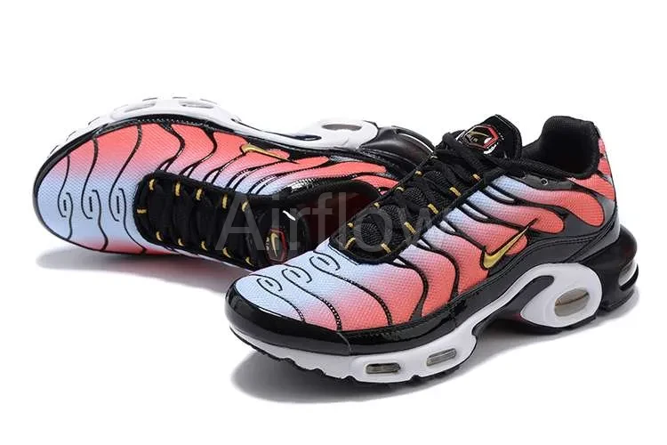 AIR MAX PLUS TN 'SISTERHOOD' 3
