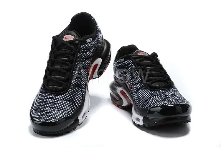 AIR MAX PLUS TN 'STAY QUIET' 4