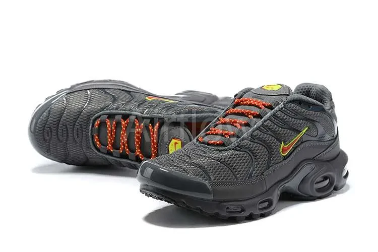 AIR MAX PLUS TN 'TOGGLE LACING GREY' 4