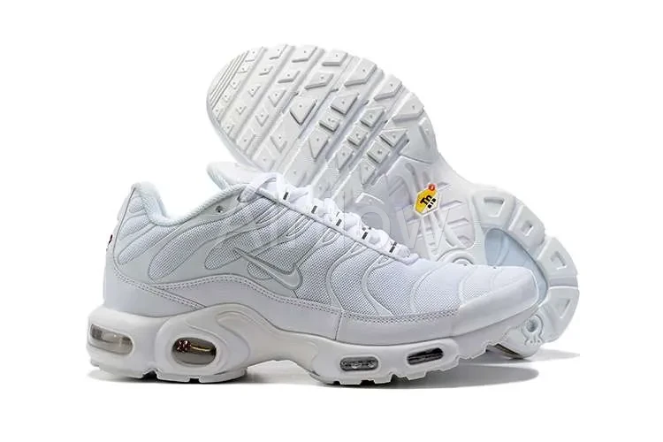 AIR MAX PLUS TN 'TRIPLE WHITE' — vista 2