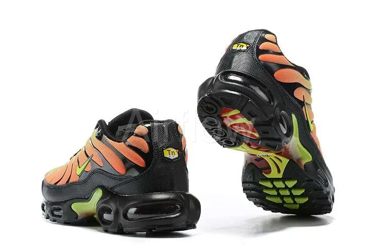 AIR MAX PLUS TN 'VOLT SOLAR RED' 4