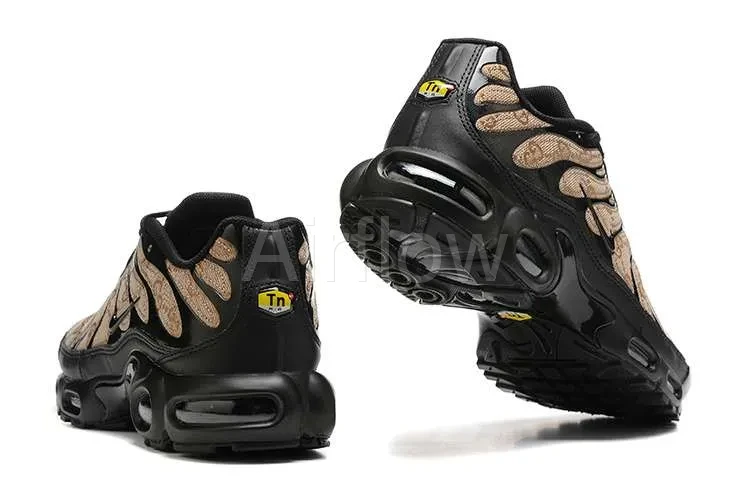 AIR MAX PLUS TN X GUCCI 3