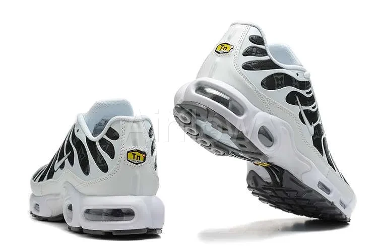 AIR MAX PLUS TN X LOUIS VUITTON 3
