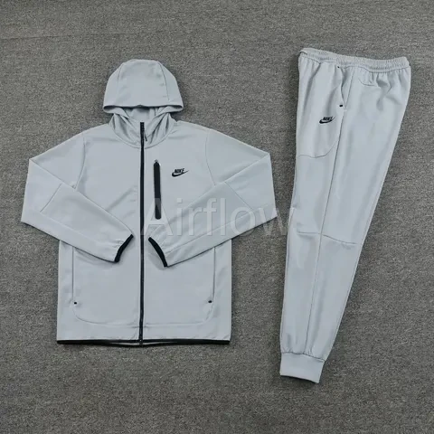 Conjunto Nike Sportswear Tech Fleece Cinza
