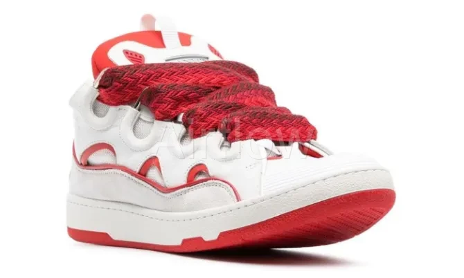 Curb White Red 4